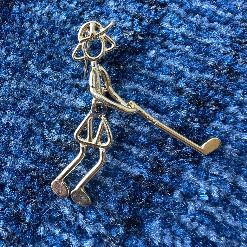 KK/ED Kenneth Jay Lane & Edward Stamped Articulated Golfer Golf Goldtone Brooch
